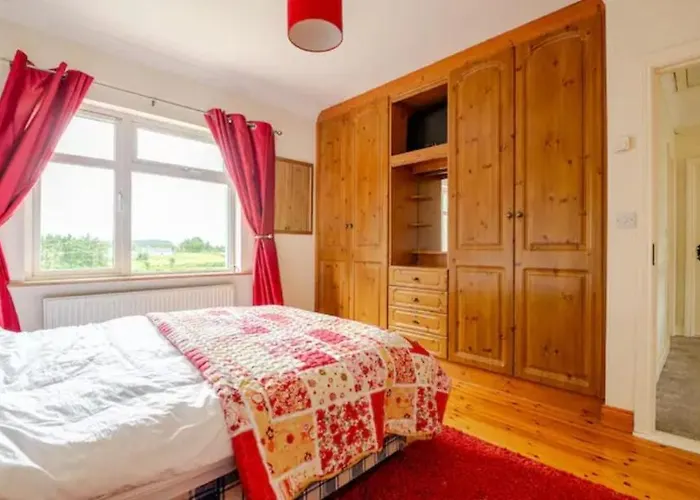 From Close To Lough Rynn Castle Only Homestay Mohill